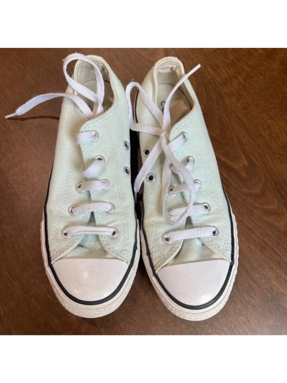 Converse Chuck Taylor All Star Low Top Sneakers‎ Big Kid Size 2 Pastel Green